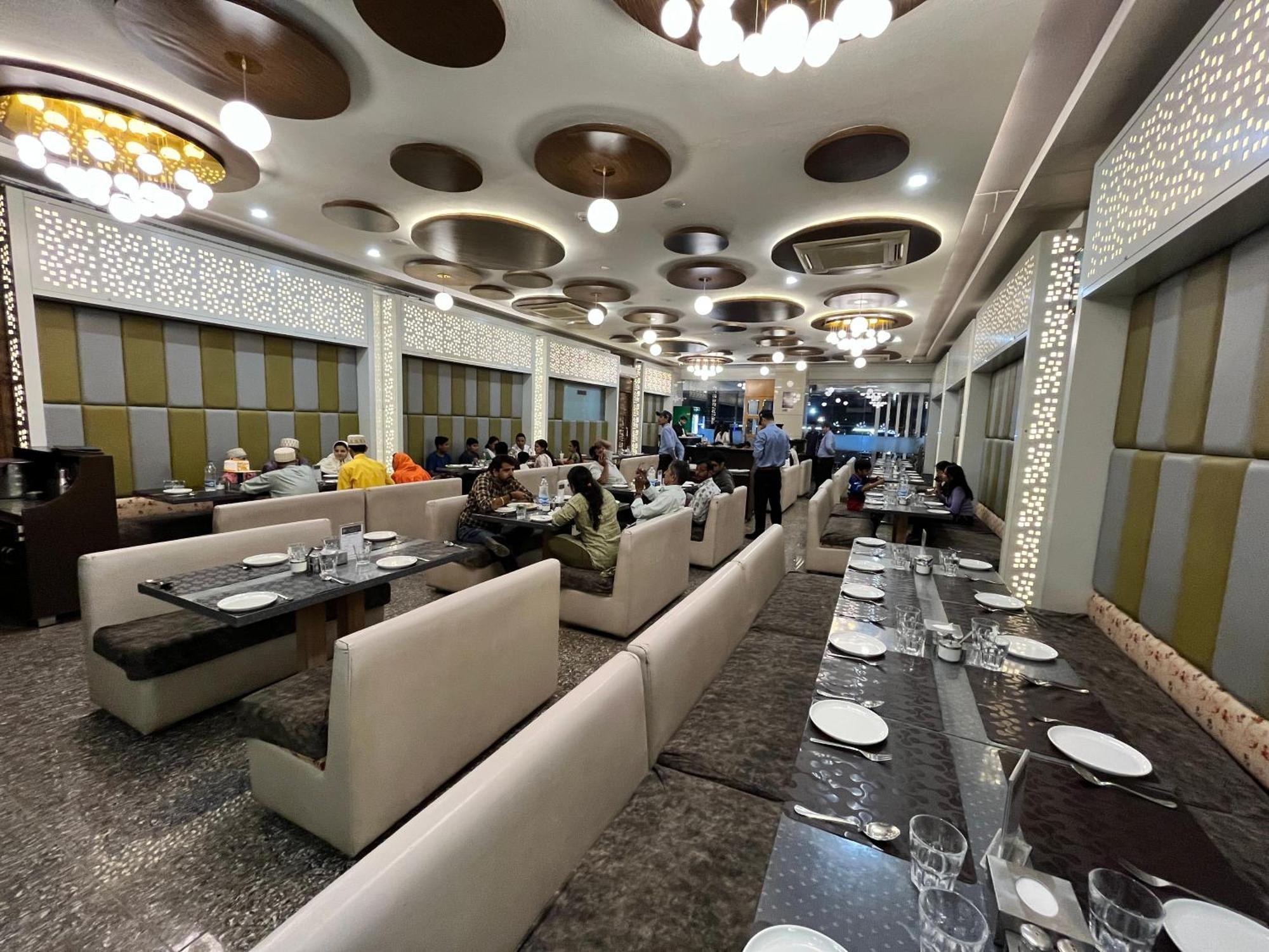 Hotel Grand Darshan Vadodara Exterior foto