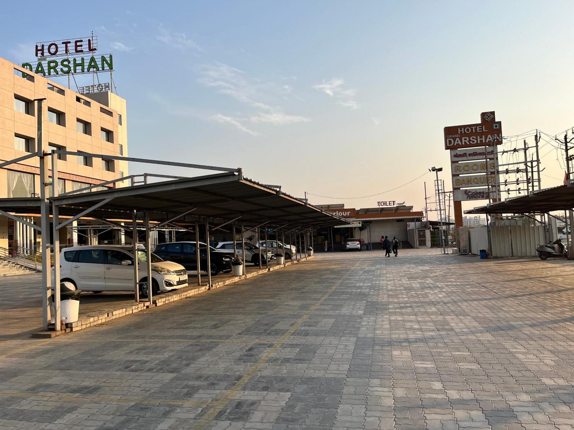 Hotel Grand Darshan Vadodara Exterior foto
