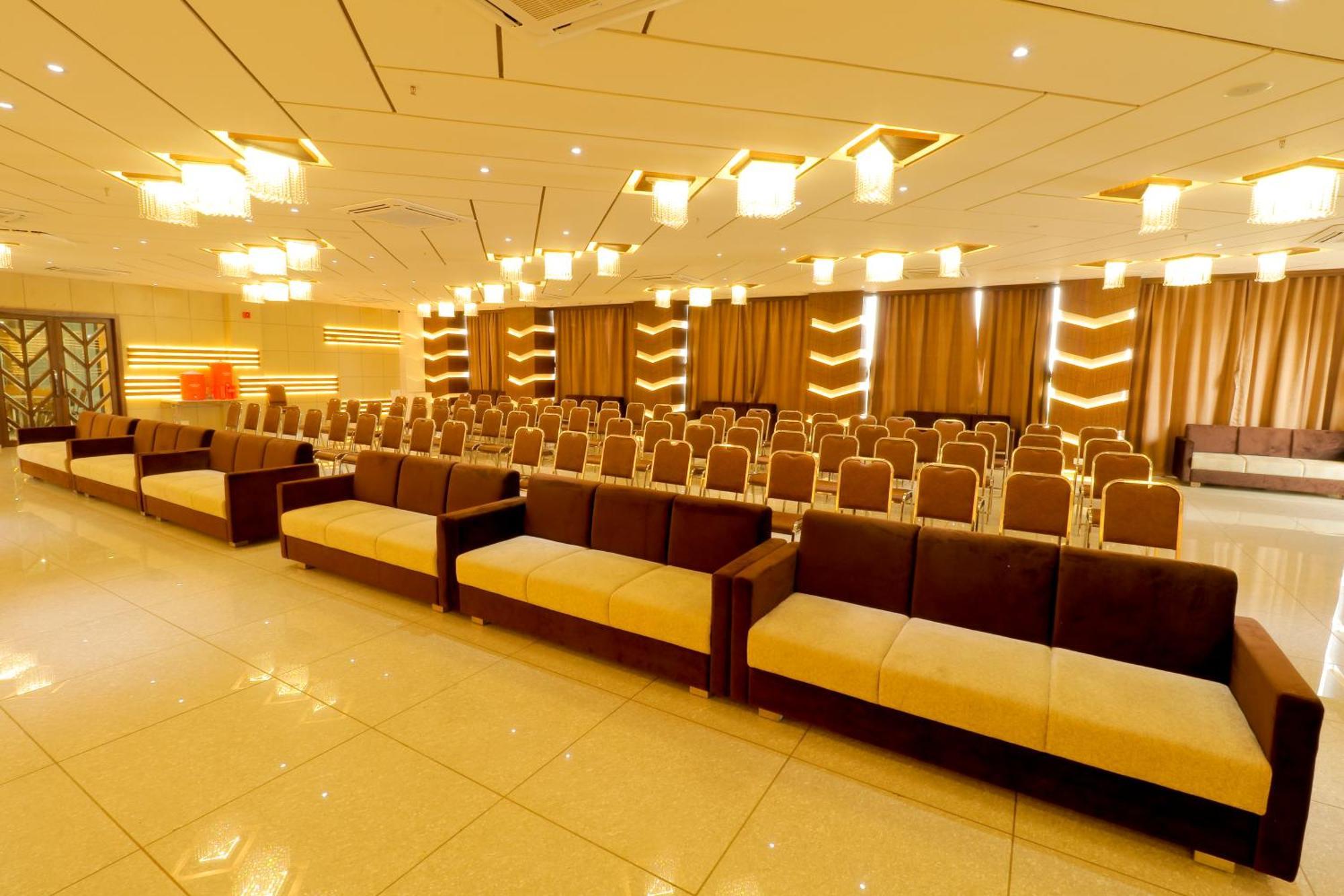 Hotel Grand Darshan Vadodara Exterior foto